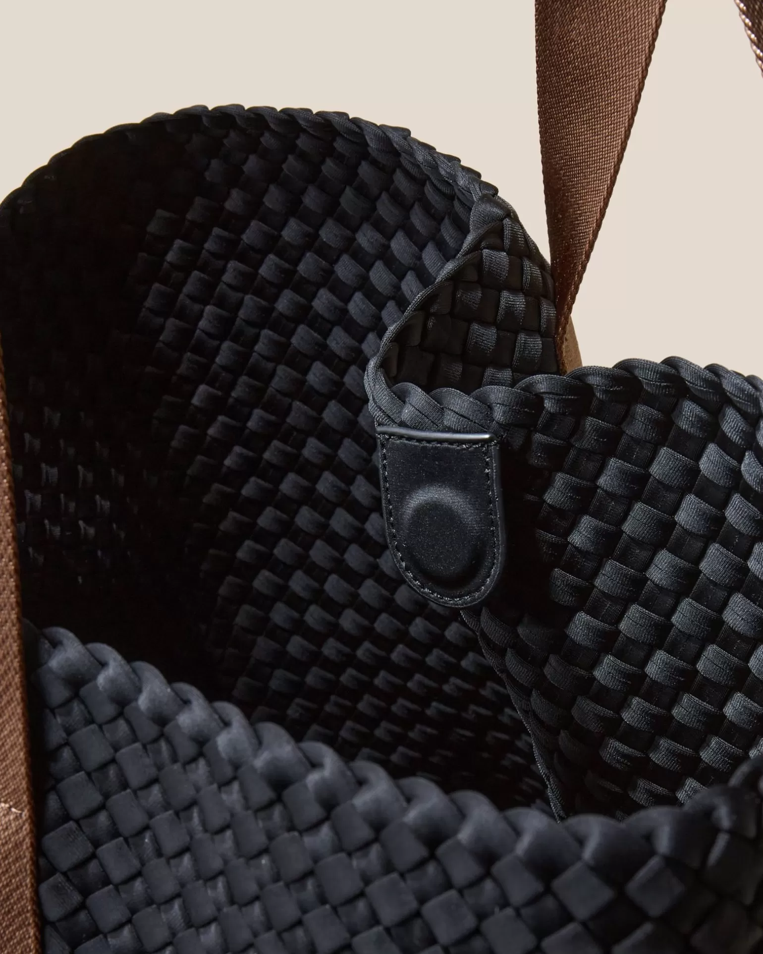 Totes<NAGHEDI Tulum Large Tote Umbra